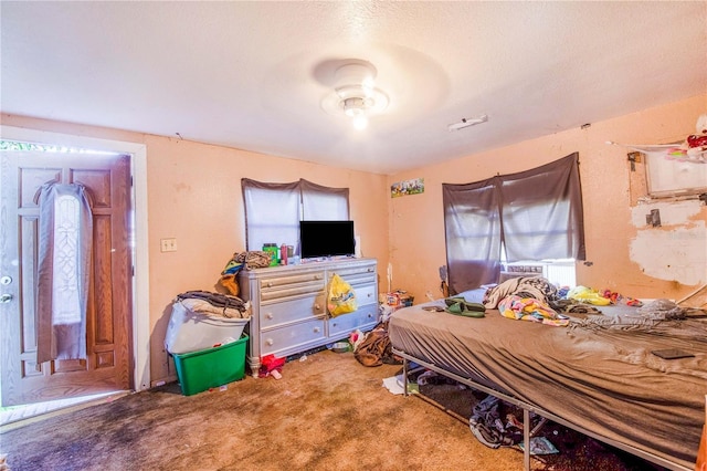 bedroom featuring carpet floors