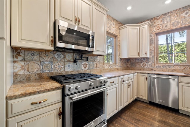 356 22nd Ave NE, Saint Petersburg, FL 33704 - photo 17