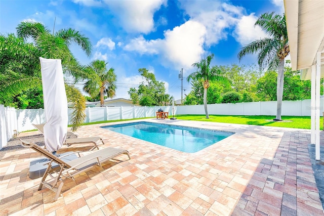 1859 Northview Rd, Largo, FL 33770 - view of pool featuring a patio, a fenced backyard, and a fenced in pool