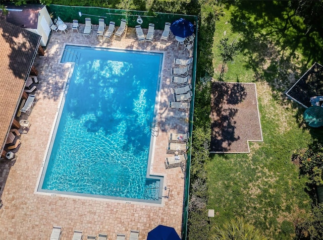 678 Greenglen Ln, Palm Harbor, FL 34684 - aerial view of a pool area