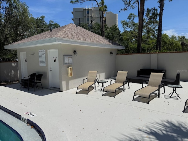 5115 S Jules Verne Ct, Tampa, FL 33611 - view of patio featuring fence