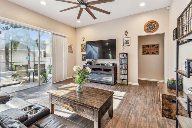 1939 Heartland Cir, Valrico, FL 33594 - living room with baseboards, a ceiling fan, wood finished floors, and recessed lighting