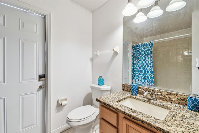 1939 Heartland Cir, Valrico, FL 33594 - bathroom featuring vanity, toilet, and a shower with curtain