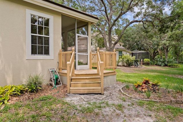 15314 Sherwood Forest Dr, Tampa, FL 33647 - deck with a yard and a sunroom