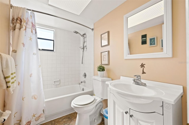 9755 Harrell Ave Unit 101, Treasure Island, FL 33706 - bathroom with shower / bath combination with curtain, toilet, and vanity