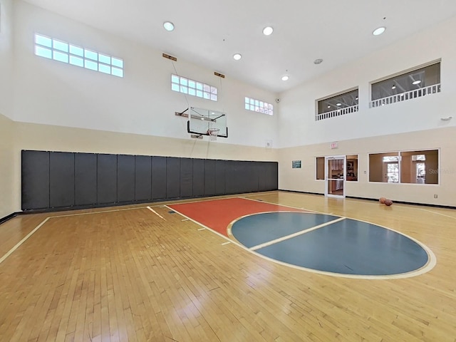 2400 Feather Sound Dr Unit 735, Clearwater, FL 33762 - view of sport court featuring community basketball court