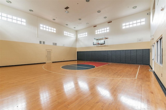 2400 Feather Sound Dr Unit 735, Clearwater, FL 33762 - view of basketball court with community basketball court
