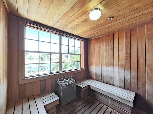 2400 Feather Sound Dr Unit 735, Clearwater, FL 33762 - view of sauna featuring wood-type flooring