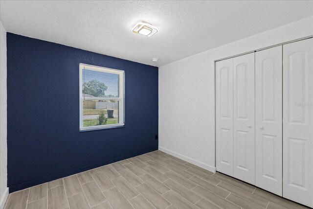 3622 Tamarix Dr, Tampa, FL 33619 - photo 12