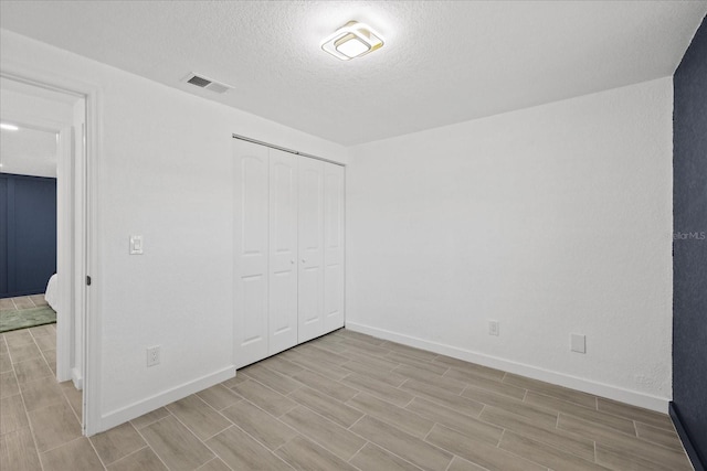 3622 Tamarix Dr, Tampa, FL 33619 - photo 14