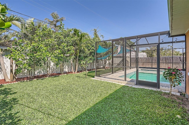 4018 Indianapolis St NE, Saint Petersburg, FL 33703 - view of yard with glass enclosure