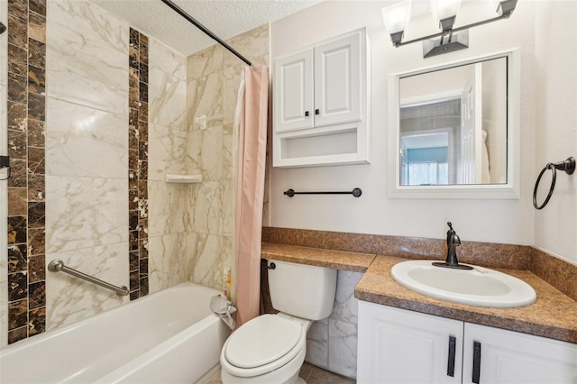 1515 12th Ct SE Unit 55, Largo, FL 33771 - bathroom with vanity, shower / tub combo with curtain, toilet, and a textured ceiling