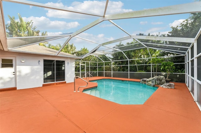 926 SW 37th St, Cape Coral, FL 33914 - outdoor pool featuring a patio and a lanai