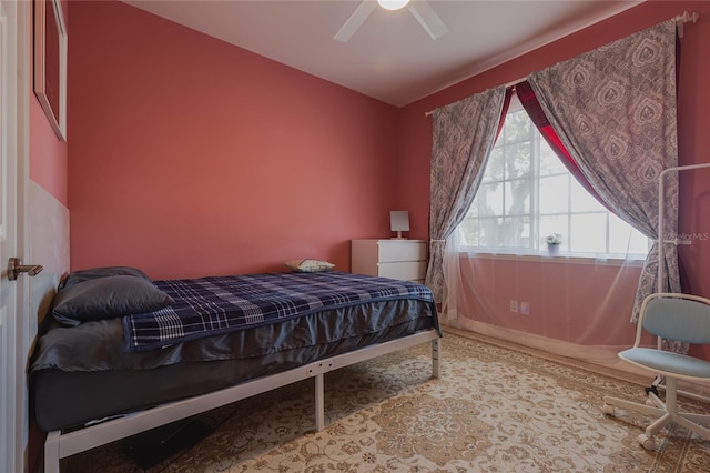 bedroom with a ceiling fan