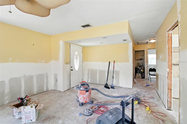 1671 Cape Ann Ave NE Unit 4, Saint Petersburg, FL 33702 - spare room featuring visible vents