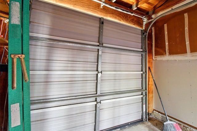 1671 Cape Ann Ave NE Unit 4, Saint Petersburg, FL 33702 - view of garage