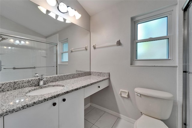 11932 Whisper Creek Dr, Riverview, FL 33569 - bathroom with vanity, a tile shower, toilet, baseboards, and lofted ceiling
