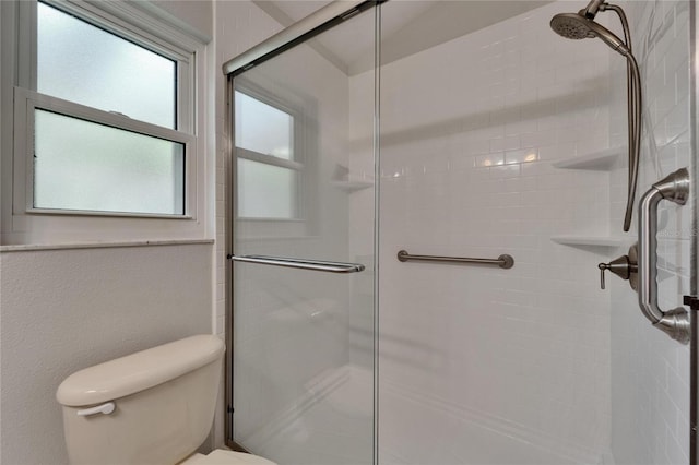 11932 Whisper Creek Dr, Riverview, FL 33569 - full bath with toilet and a shower stall