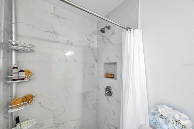 bathroom with curtained shower