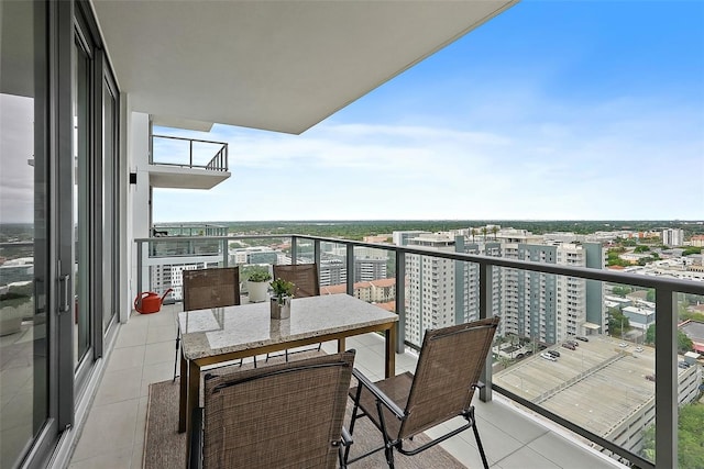 301 1st St S Unit 2305, Saint Petersburg, FL 33701 - balcony featuring a view of city