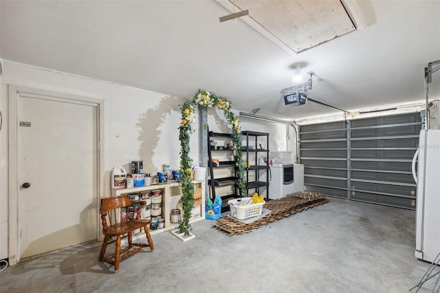 garage featuring freestanding refrigerator
