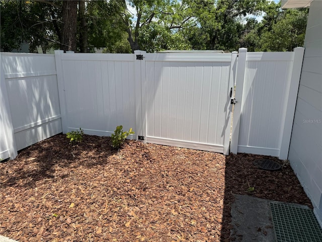 2205 N Grady Ave, Tampa, FL 33607 - view of yard featuring fence and a gate