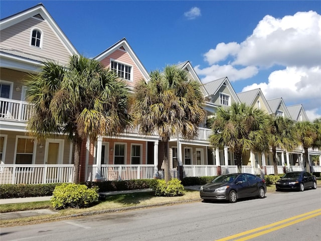 view of front of house
