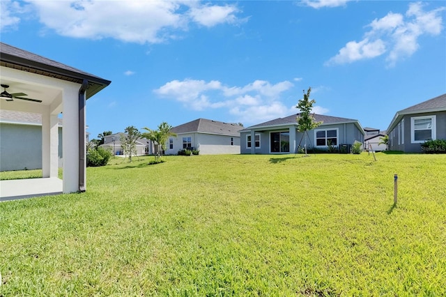 6252 Hidden Branch Dr, Apollo Beach, FL 33572 - view of yard with ceiling fan