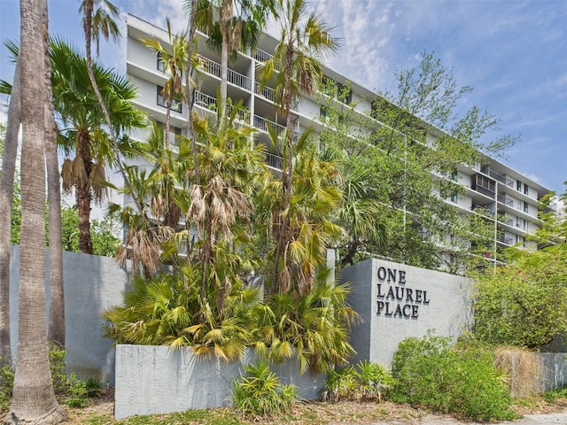 201 W Laurel St Unit 504B, Tampa, FL 33602 - view of community sign