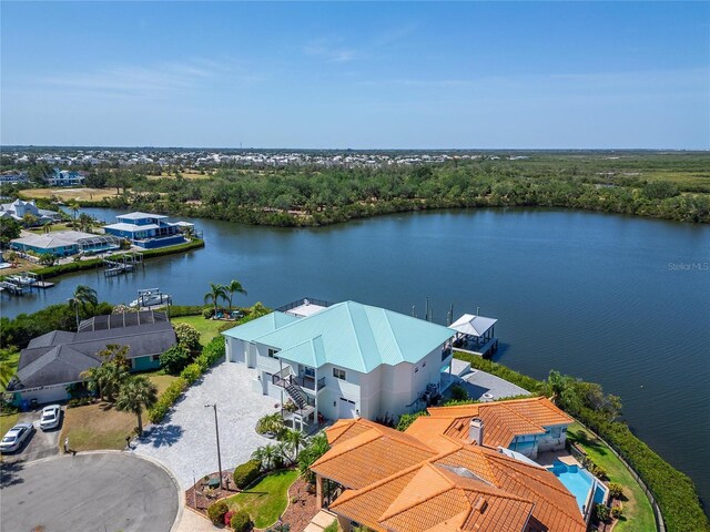 935 Chipaway Dr, Apollo Beach, FL 33572 - bird's eye view of a large body of water