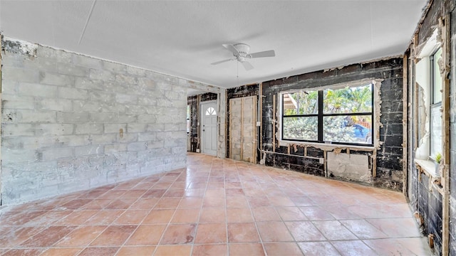 121 86th Ter, Treasure Island, FL 33706 - unfurnished room with ceiling fan