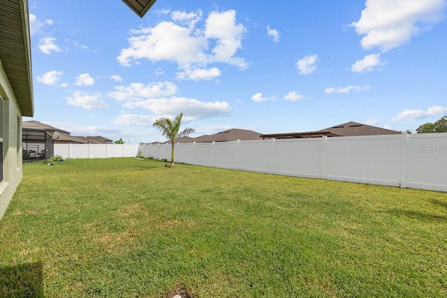 10333 Scarlet Skimmer Dr, Riverview, FL 33578 - view of fenced backyard
