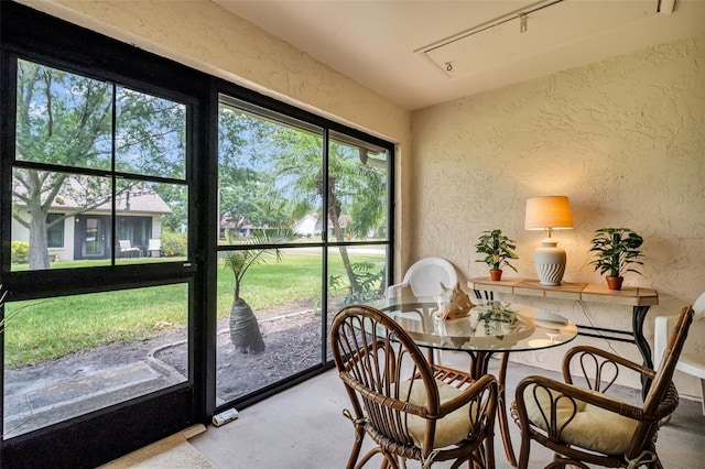 2506 Laurelwood Dr Unit 4C, Clearwater, FL 33763 - view of sunroom