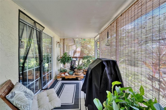 1349 New Bedford Dr Unit 6, Sun City Center, FL 33573 - view of sunroom / solarium