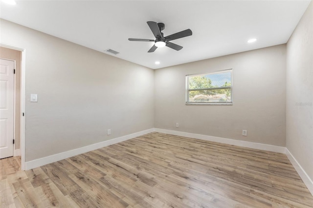 7494 7th St N, Saint Petersburg, FL 33702 - unfurnished room featuring a ceiling fan, visible vents, light wood-style flooring, and recessed lighting