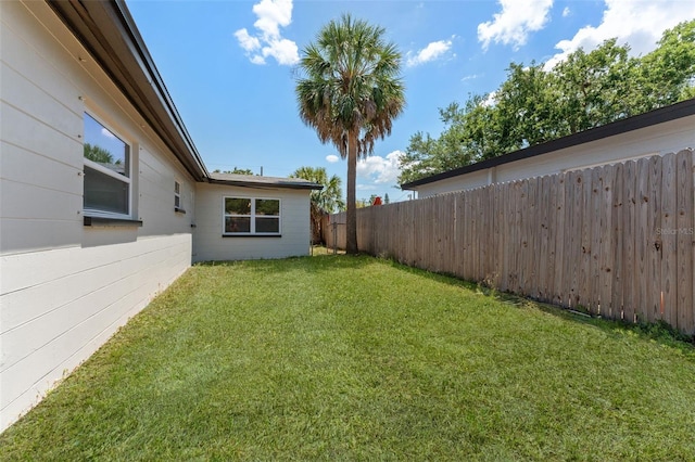 7494 7th St N, Saint Petersburg, FL 33702 - view of yard featuring fence