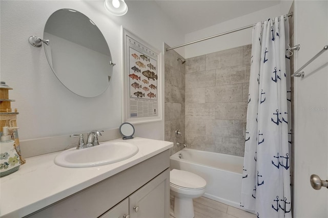 5814 Silver Sun Dr, Apollo Beach, FL 33572 - bathroom featuring shower / tub combo, vanity, and toilet