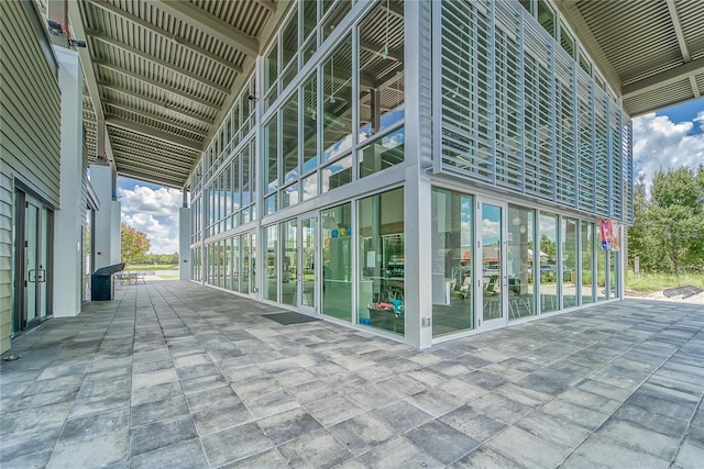 5814 Silver Sun Dr, Apollo Beach, FL 33572 - view of patio / terrace
