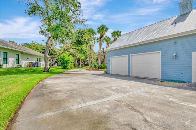 16470 Oakview Cir, Alva, FL 33920 - view of garage