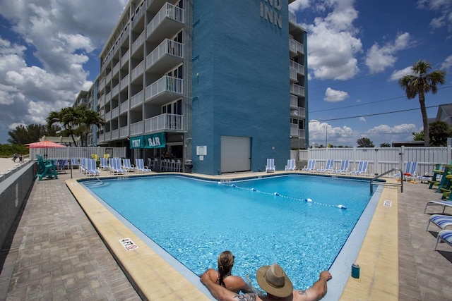 9980 Gulf Blvd Unit 603, Treasure Island, FL 33706 - view of community pool