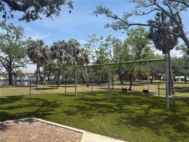 1735 Maryland Ave NE, Saint Petersburg, FL 33703 - view of property's community