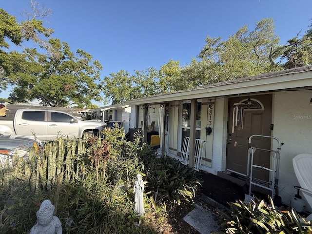 view of front of house with stucco siding