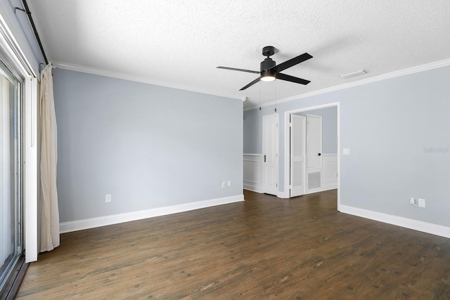 1227 Tuxford Dr, Brandon, FL 33511 - spare room featuring a ceiling fan, a textured ceiling, and dark wood-type flooring