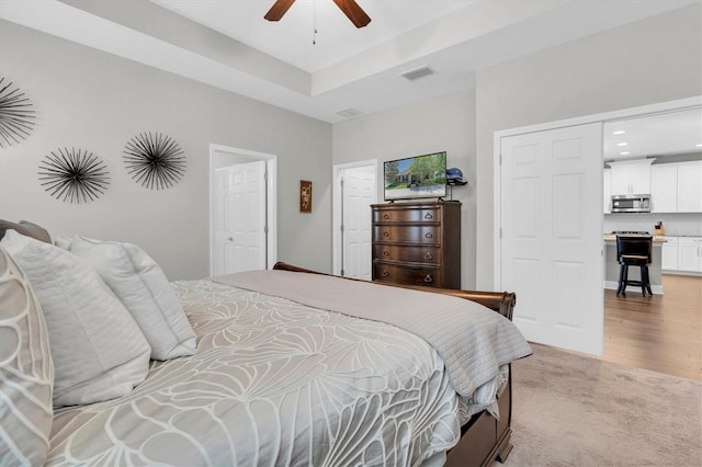 bedroom with visible vents, recessed lighting, and a ceiling fan