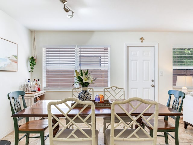 1700 25th St N, Saint Petersburg, FL 33713 - dining room with track lighting and baseboards