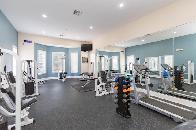 10473 Villa View Cir, Tampa, FL 33647 - exercise room featuring baseboards, recessed lighting, and visible vents