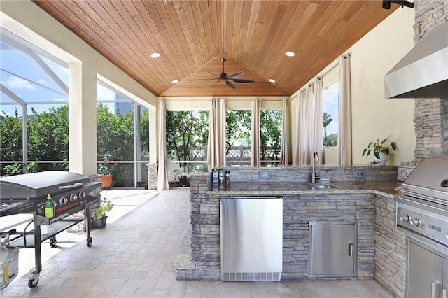 3243 Watermark Dr, Wesley Chapel, FL 33544 - view of patio featuring a sink, area for grilling, an outdoor kitchen, and a ceiling fan