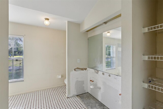 bathroom featuring toilet