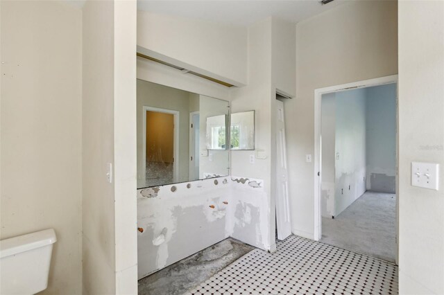 bathroom featuring toilet