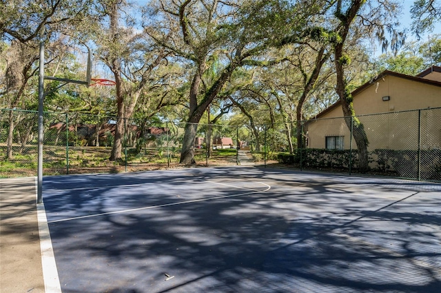 2627 2nd Ct, Palm Harbor, FL 34684 - view of basketball court featuring community basketball court and fence
